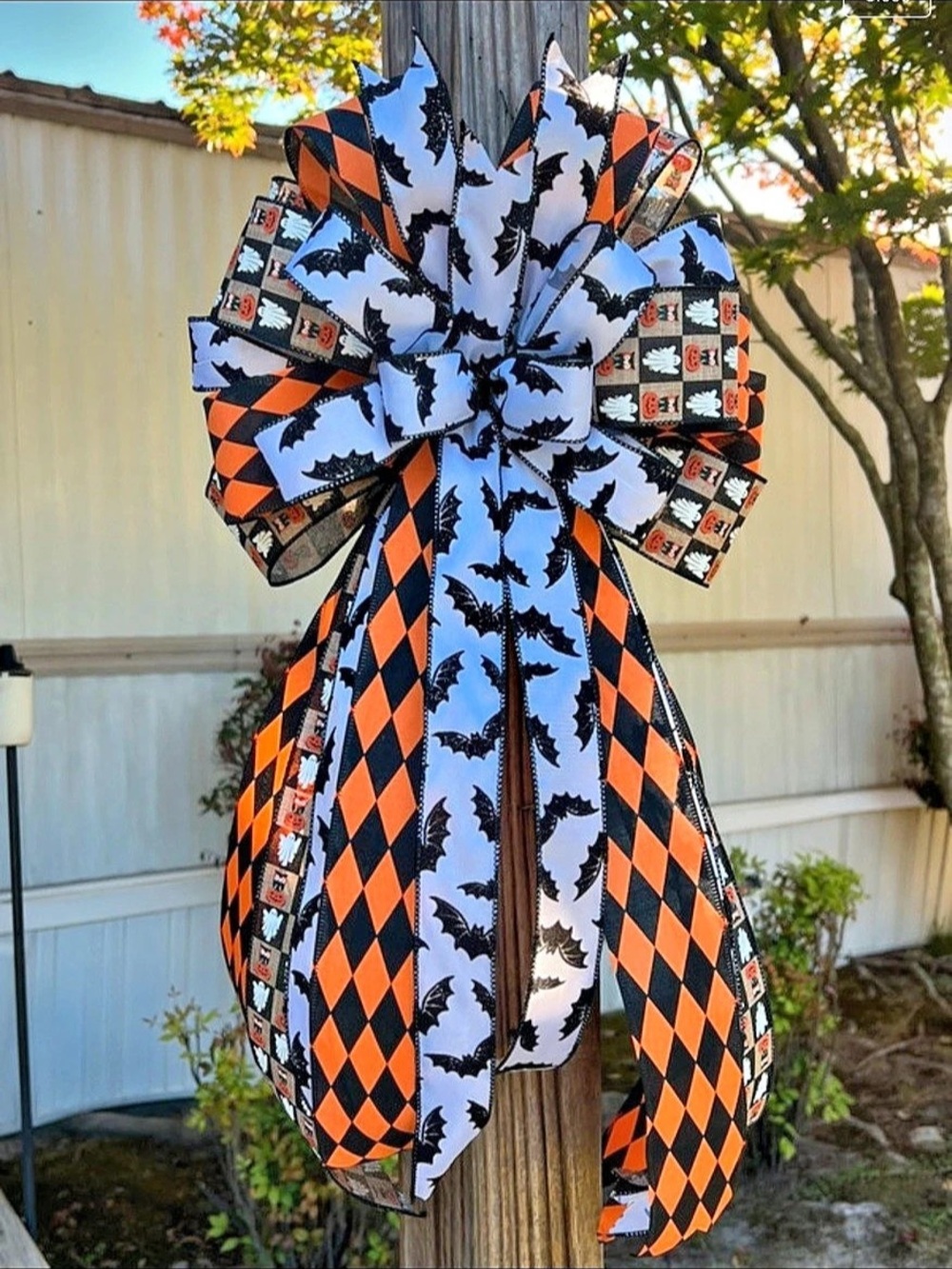 Halloween Bat & wreath bow